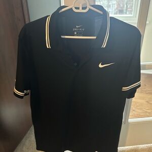 Nike Black Polo Shirt with Classic Design and Contrasting Trim